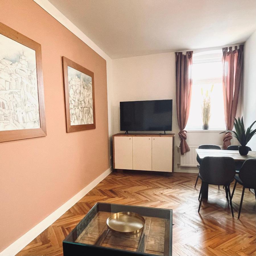 Loewe Apartments Ой-Мителберг Екстериор снимка